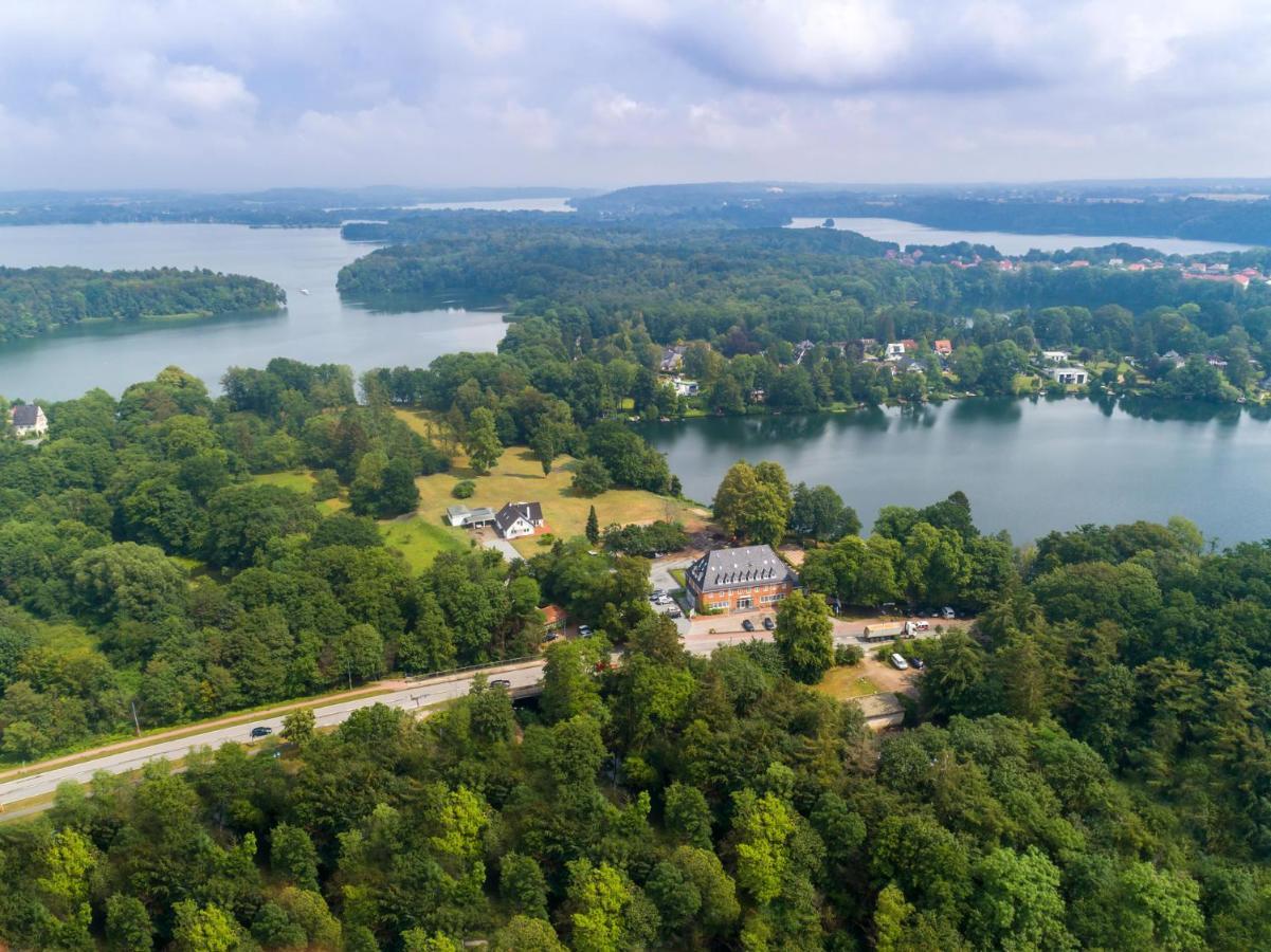 Lake House Плен Екстер'єр фото